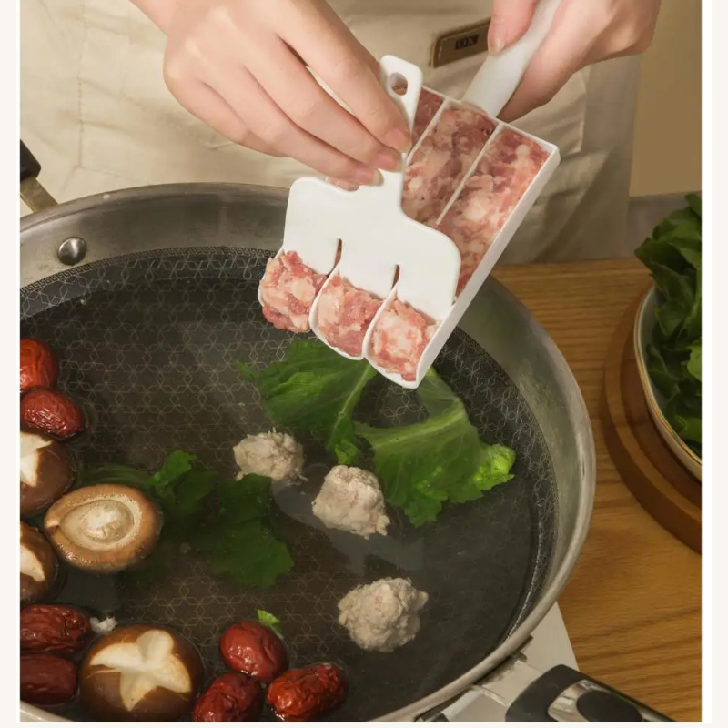 CUILLÈRE À BOULETTE
